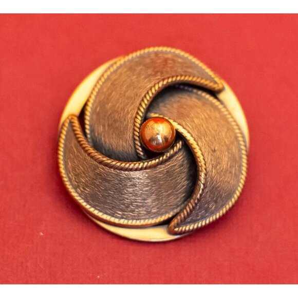 Vintage Victorian Vortex Spiral Elegant Brooch - F40 - Picture 1 of 3